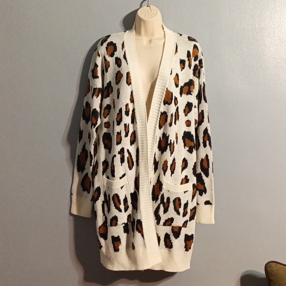 Leopard 🐆 print women's XL cardigan - Picture 8 of 16